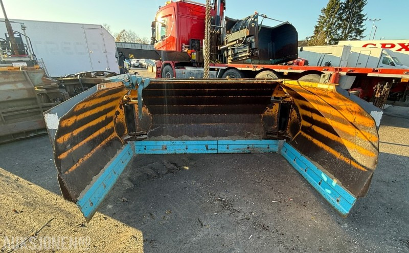 Tellefsdal 5200 U-plog / Snøplog - الآلات الزراعية: صورة 1 Tellefsdal 5200 U-plog / Snøplog - الآلات الزراعية: صورة 1