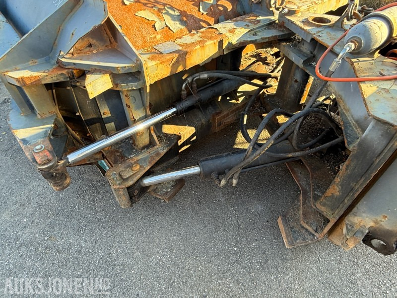 Tellefsdal 5200 U-plog / Snøplog - الآلات الزراعية: صورة 5 Tellefsdal 5200 U-plog / Snøplog - الآلات الزراعية: صورة 5