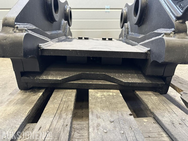 UBRUKT Götene Hydraulisk HK-feste G90 - ملحق - آلات البناء: صورة 4 UBRUKT Götene Hydraulisk HK-feste G90 - ملحق - آلات البناء: صورة 4