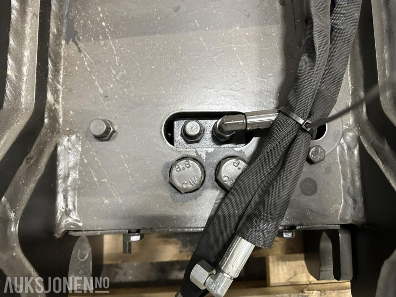 UBRUKT Götene Hydraulisk HK-feste S70 - ملحق - آلات البناء: صورة 5 UBRUKT Götene Hydraulisk HK-feste S70 - ملحق - آلات البناء: صورة 5