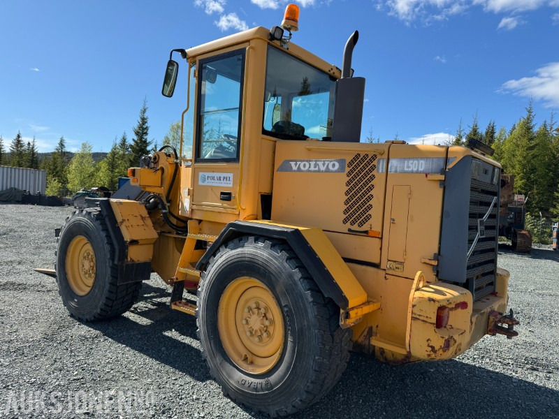 VOLVO L50D Hjullaster m/ pallegaffel og ny skuff - اللودر بعجل: صورة 4 VOLVO L50D Hjullaster m/ pallegaffel og ny skuff - اللودر بعجل: صورة 4
