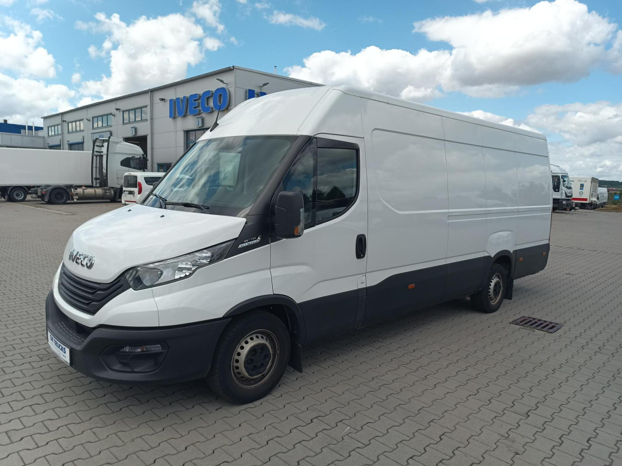 IVECO Daily 35S16A8V - فان: صورة 1 IVECO Daily 35S16A8V - فان: صورة 1