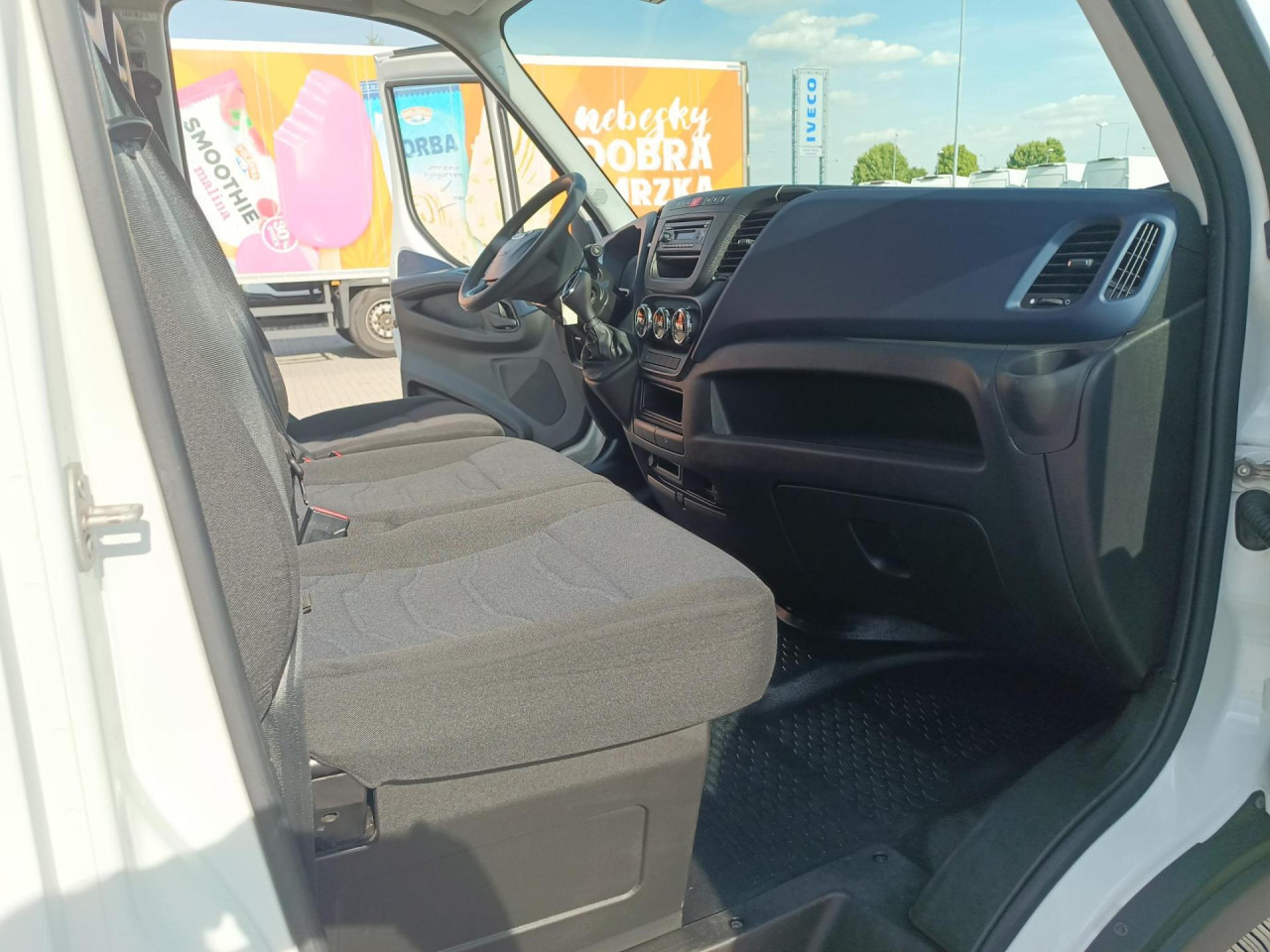 IVECO Daily 35S16A8 - شاحنة مغلقة الصندوق: صورة 4 IVECO Daily 35S16A8 - شاحنة مغلقة الصندوق: صورة 4