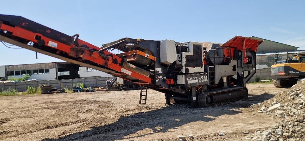 Sandvik QJ 341 - كسارة متحركه: صورة 1 Sandvik QJ 341 - كسارة متحركه: صورة 1