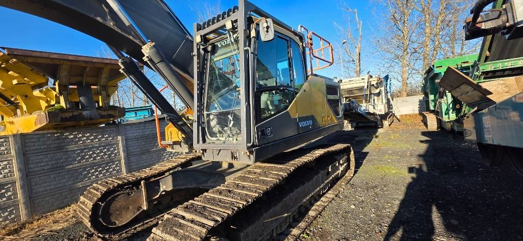 Volvo EC 300 EL - حفار زحاف: صورة 2 Volvo EC 300 EL - حفار زحاف: صورة 2