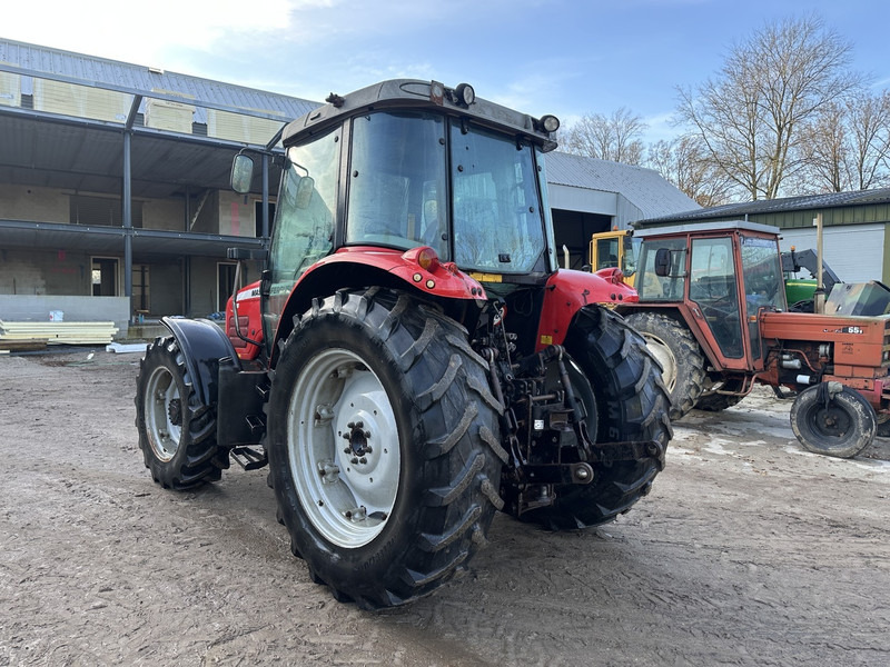 Massey Ferguson 5445 - جرار: صورة 3 Massey Ferguson 5445 - جرار: صورة 3