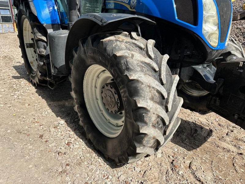 جرار New Holland T7.235 Power Command: صورة 10 جرار New Holland T7.235 Power Command: صورة 10