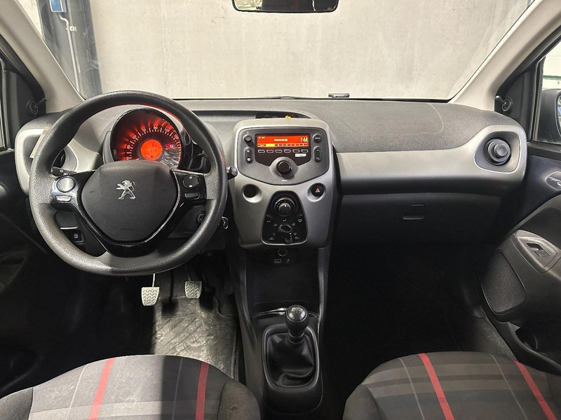 Peugeot 108 1.0 e-VTi Envy - Recent APK - Airco - 5 deurs - Metallic - هاتشباك: صورة 4 Peugeot 108 1.0 e-VTi Envy - Recent APK - Airco - 5 deurs - Metallic - هاتشباك: صورة 4