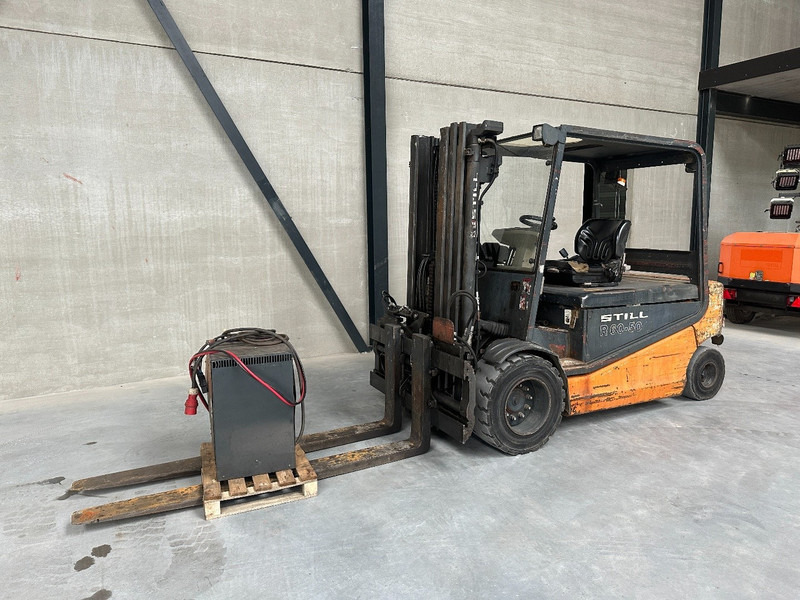 Still R 60 50 R60-50 - Good condition - Recently serviced - رافعة شوكية كهربائية: صورة 1 Still R 60 50 R60-50 - Good condition - Recently serviced - رافعة شوكية كهربائية: صورة 1