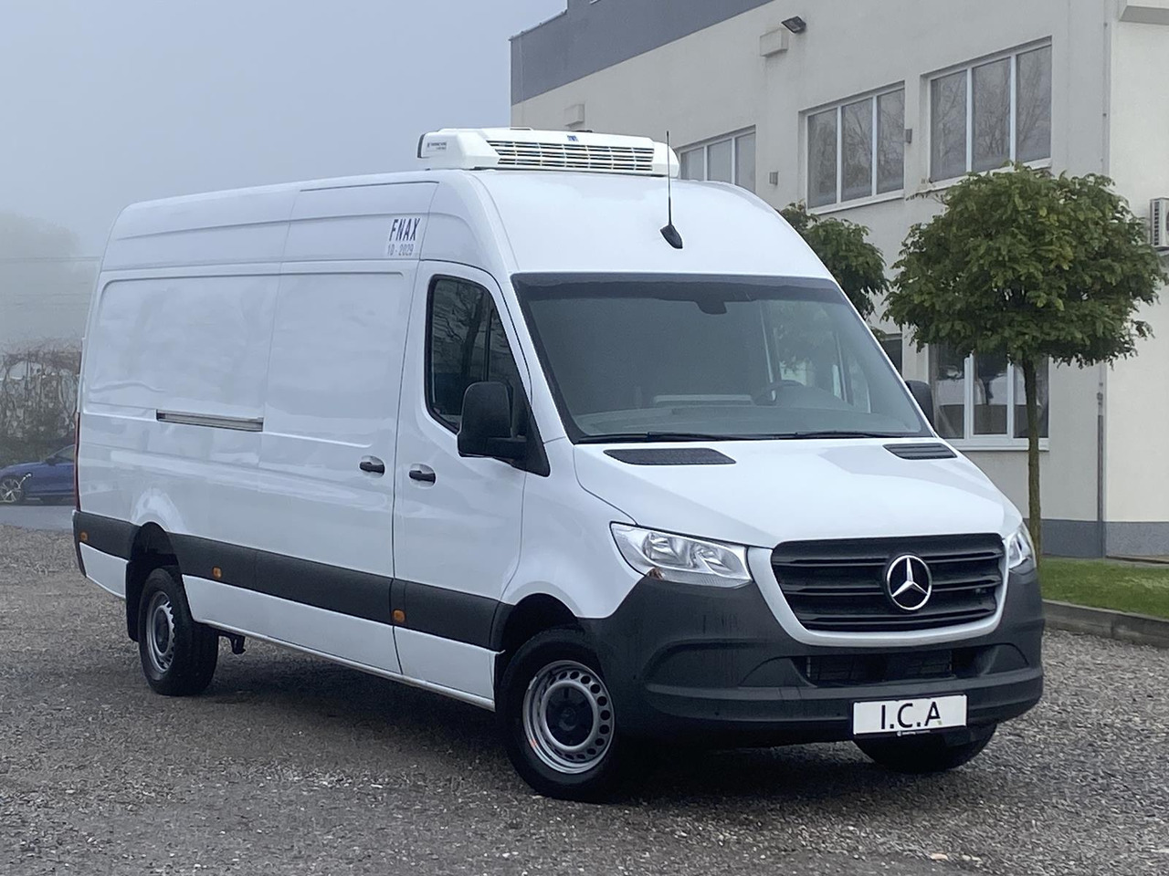 MERCEDES-BENZ SPRINTER 317 CDI L4H3 170PS AUTOMATIK FRISCHDIENST + KONVEKTA FK 3022 12-220V - شاحنة مُبرّدة للتوصيل: صورة 3 MERCEDES-BENZ SPRINTER 317 CDI L4H3 170PS AUTOMATIK FRISCHDIENST + KONVEKTA FK 3022 12-220V - شاحنة مُبرّدة للتوصيل: صورة 3