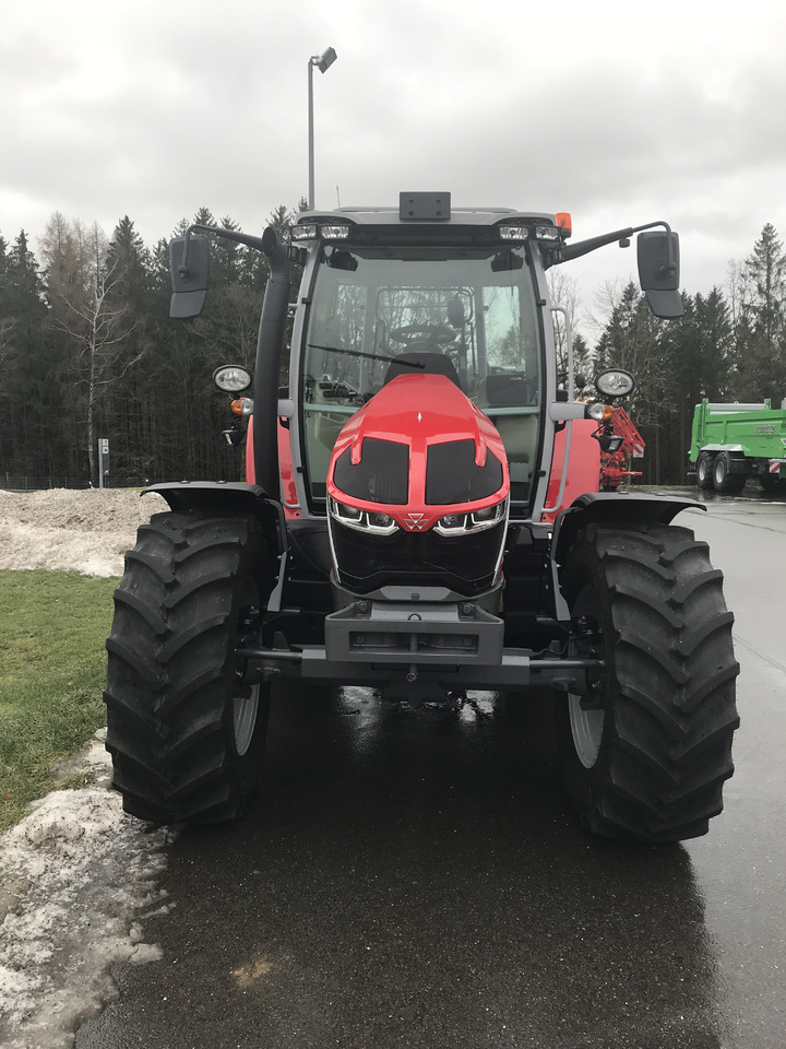 Massey Ferguson MF 5S.115 Dyna-4 ESSENTIAL - جرار: صورة 3 Massey Ferguson MF 5S.115 Dyna-4 ESSENTIAL - جرار: صورة 3