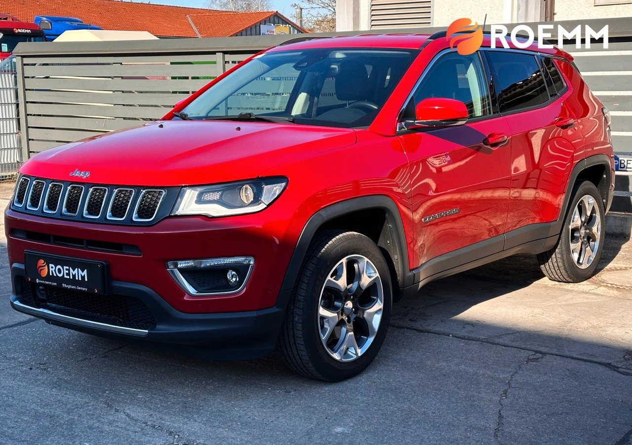Jeep Compass Limited 4WD*GARANTIE*Tempomat*Parkass* - سيارة دفع رباعي: صورة 1 Jeep Compass Limited 4WD*GARANTIE*Tempomat*Parkass* - سيارة دفع رباعي: صورة 1