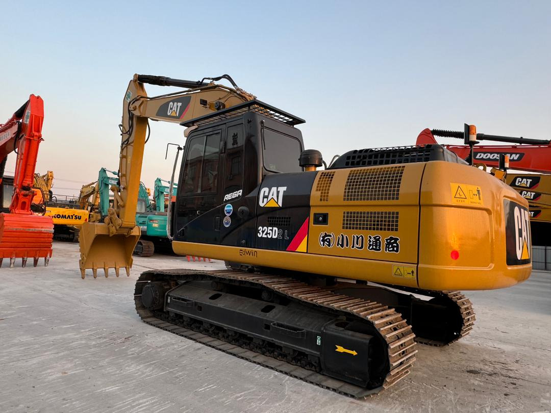 Caterpillar 325 CAT CAT 325D 325D2 330D 329D 320D 320D2 320GC - حفار زحاف: صورة 2 Caterpillar 325 CAT CAT 325D 325D2 330D 329D 320D 320D2 320GC - حفار زحاف: صورة 2