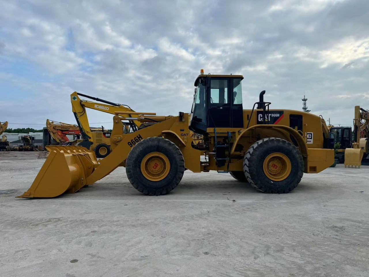 Caterpillar Loader CAT Loader 966H 966F 980G 988G Used Loader in Good Work Performance Caterpillar Loader CAT Loader 966H 966F 980G 988G Used Loader in Good Work Performance: صورة 6