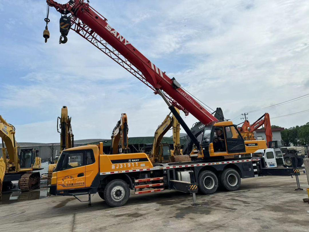 SANY STC250 25 Ton Truck Crane XCMG ZOOMLION TADANO KOBELCO 25T 50T 80T 100T 120T 200T 220T 240T 300T Crane for Sale - موبايل كرين: صورة 3 SANY STC250 25 Ton Truck Crane XCMG ZOOMLION TADANO KOBELCO 25T 50T 80T 100T 120T 200T 220T 240T 300T Crane for Sale - موبايل كرين: صورة 3