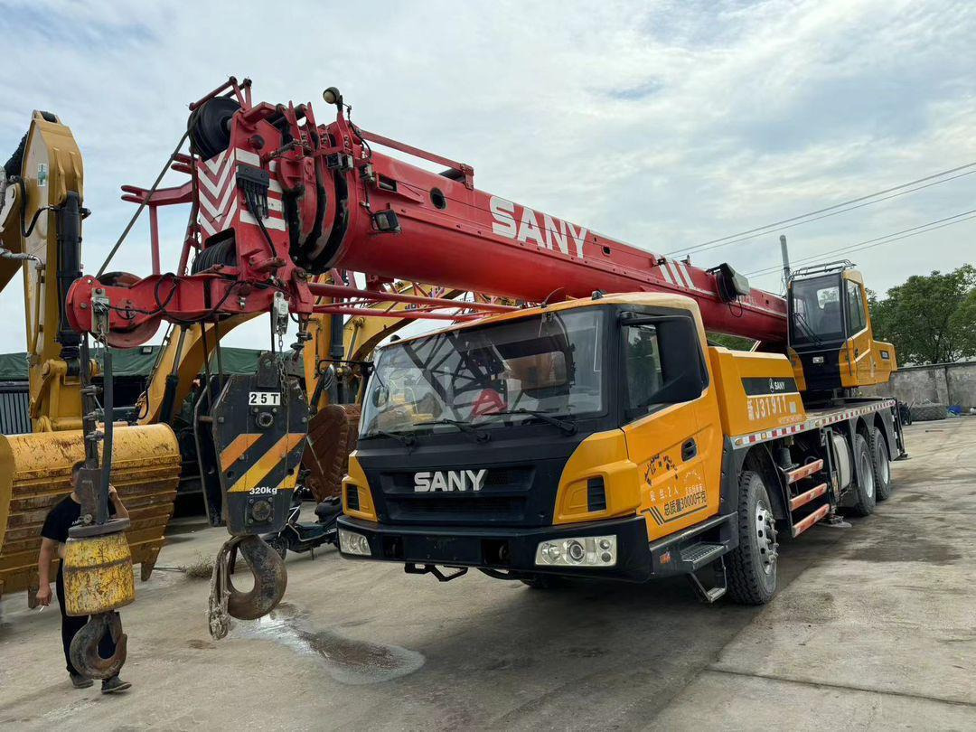 Sany Used Truck Crane 25 Ton with Excellent Work Performance and 1 year Warrenty - موبايل كرين: صورة 1 Sany Used Truck Crane 25 Ton with Excellent Work Performance and 1 year Warrenty - موبايل كرين: صورة 1