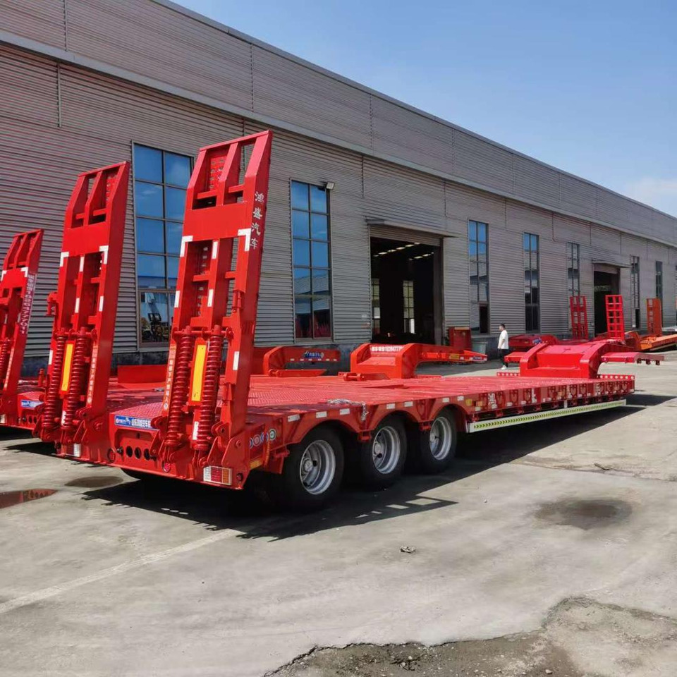 ZHICHENG Semni Flat Bed Low Bed Floater with 3 Axles 4 Axles New or Used 12M 13.75M In High Quality - عربة منخفضة مسطحة نصف مقطورة: صورة 1 ZHICHENG Semni Flat Bed Low Bed Floater with 3 Axles 4 Axles New or Used 12M 13.75M In High Quality - عربة منخفضة مسطحة نصف مقطورة: صورة 1