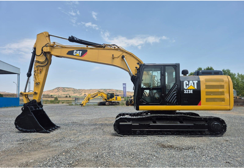 Caterpillar 323ELN - حفار زحاف: صورة 1 Caterpillar 323ELN - حفار زحاف: صورة 1