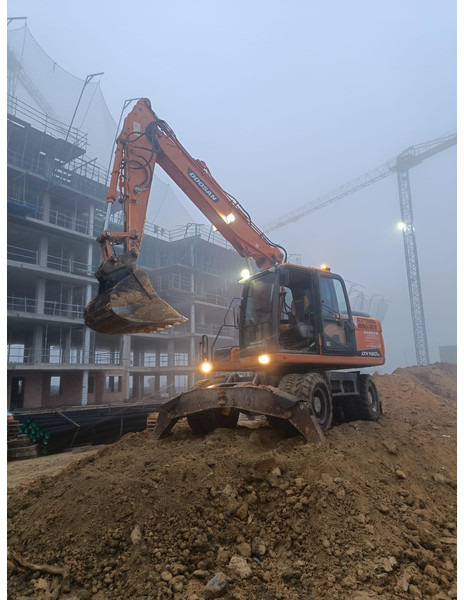 Doosan DX140W-3 *coming soon* - حفارة دولاب: صورة 3 Doosan DX140W-3 *coming soon* - حفارة دولاب: صورة 3