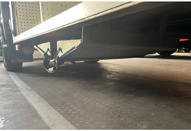 Scania 114C 4x4 - سيارة إطفاء: صورة 5 Scania 114C 4x4 - سيارة إطفاء: صورة 5