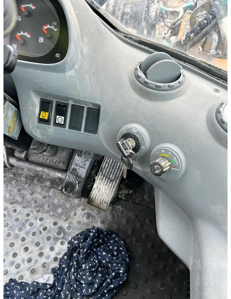 Volvo L90E - اللودر بعجل: صورة 5 Volvo L90E - اللودر بعجل: صورة 5