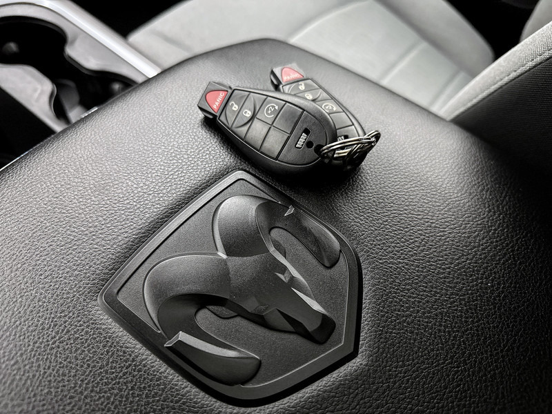 شاحنة البيك أب, الشاحنات الصغيرة كابينة مزدوجة Dodge Ram 1500 5.7 V8 4x4 Crew Cab 5'7 Longhorn Alpine audio Pano Stoel en stuurverwarming Trekhaak: صورة 17 شاحنة البيك أب, الشاحنات الصغيرة كابينة مزدوجة Dodge Ram 1500 5.7 V8 4x4 Crew Cab 5'7 Longhorn Alpine audio Pano Stoel en stuurverwarming Trekhaak: صورة 17