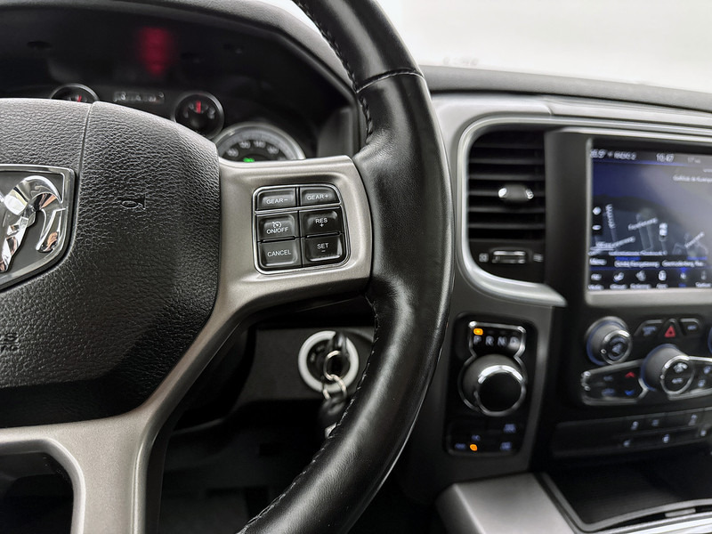 شاحنة البيك أب, الشاحنات الصغيرة كابينة مزدوجة Dodge Ram 1500 5.7 V8 4x4 Crew Cab 5'7 Longhorn Alpine audio Pano Stoel en stuurverwarming Trekhaak: صورة 15 شاحنة البيك أب, الشاحنات الصغيرة كابينة مزدوجة Dodge Ram 1500 5.7 V8 4x4 Crew Cab 5'7 Longhorn Alpine audio Pano Stoel en stuurverwarming Trekhaak: صورة 15