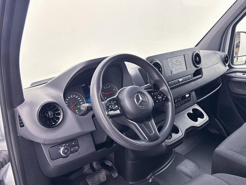 Mercedes-Benz Sprinter 314 2.2 CDI L2H2 Inrichting Navigatie Achteruitrijcamera Betimmering Cruise Control - فان: صورة 5 Mercedes-Benz Sprinter 314 2.2 CDI L2H2 Inrichting Navigatie Achteruitrijcamera Betimmering Cruise Control - فان: صورة 5
