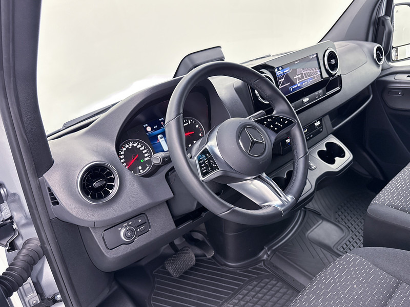 Mercedes-Benz Sprinter 317 1.9 CDI L3H2 Elektrische Schuifdeur Distronic Navigatie LED Achteruitrijcamera Betimmering - فان: صورة 5 Mercedes-Benz Sprinter 317 1.9 CDI L3H2 Elektrische Schuifdeur Distronic Navigatie LED Achteruitrijcamera Betimmering - فان: صورة 5