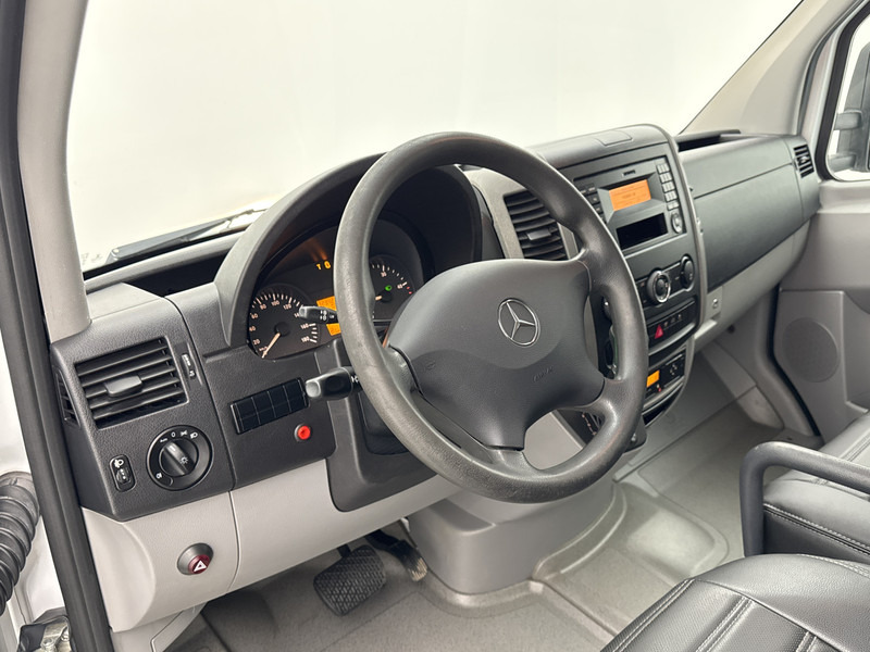 Mercedes-Benz Sprinter 516 2.2 CDI 432 Clixtar Bakwagen met Laadklep Automaat Cruise Control - شاحنة مغلقة الصندوق: صورة 4 Mercedes-Benz Sprinter 516 2.2 CDI 432 Clixtar Bakwagen met Laadklep Automaat Cruise Control - شاحنة مغلقة الصندوق: صورة 4