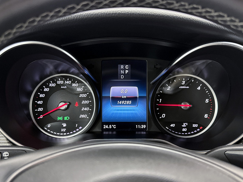 Mercedes-Benz V-Klasse 250d Extra Lang DC Leder Dubbele cabine Elektrische schuifdeuren 19" inch AMG Camera - فان المدمجة, الشاحنات الصغيرة كابينة مزدوجة: صورة 5 Mercedes-Benz V-Klasse 250d Extra Lang DC Leder Dubbele cabine Elektrische schuifdeuren 19" inch AMG Camera - فان المدمجة, الشاحنات الصغيرة كابينة مزدوجة: صورة 5