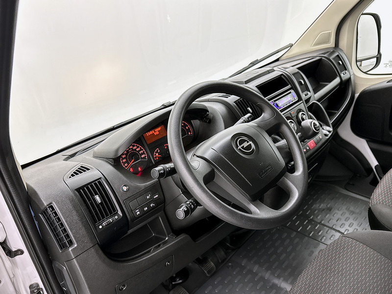 Opel Movano 2.2D 140pk Meubelbak Bakwagen met Laadklep Achteruitrijcamera Cruise Control - شاحنة مغلقة الصندوق: صورة 5 Opel Movano 2.2D 140pk Meubelbak Bakwagen met Laadklep Achteruitrijcamera Cruise Control - شاحنة مغلقة الصندوق: صورة 5