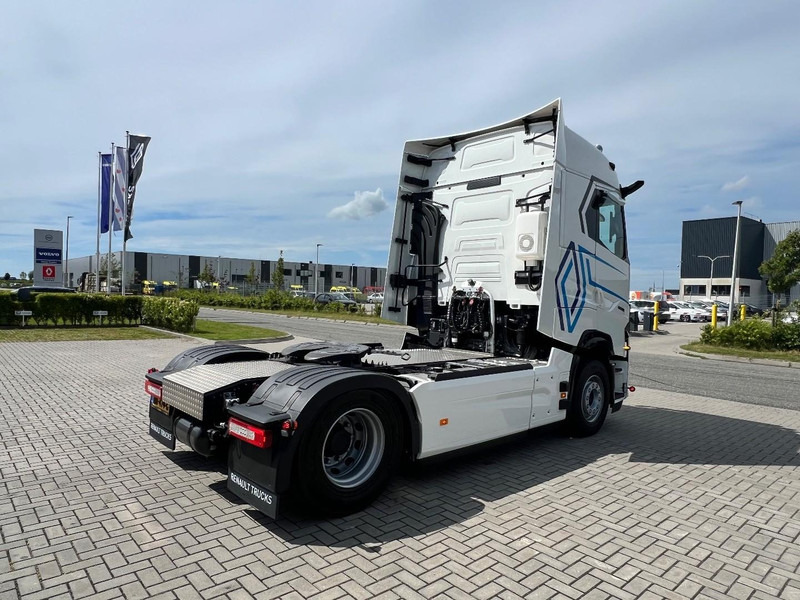 Renault T480 T-HIGH 4x2 Trekker Standclima / 2x Tank / New - وحدة جر: صورة 5 Renault T480 T-HIGH 4x2 Trekker Standclima / 2x Tank / New - وحدة جر: صورة 5