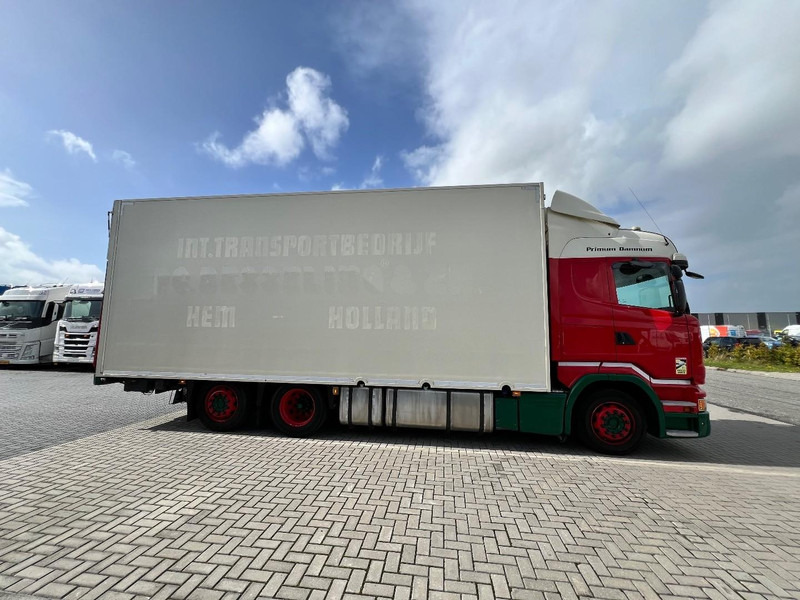 Scania R450 6x2 Highline bakwagen Retarder / Standclma / Full Air / zijdeuren - شاحنة مقفلة: صورة 4 Scania R450 6x2 Highline bakwagen Retarder / Standclma / Full Air / zijdeuren - شاحنة مقفلة: صورة 4
