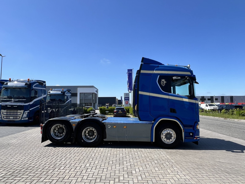Scania R580 V8 6x2 trekker Retarder / Hydraulic / ADR / Full Air - وحدة جر: صورة 4 Scania R580 V8 6x2 trekker Retarder / Hydraulic / ADR / Full Air - وحدة جر: صورة 4