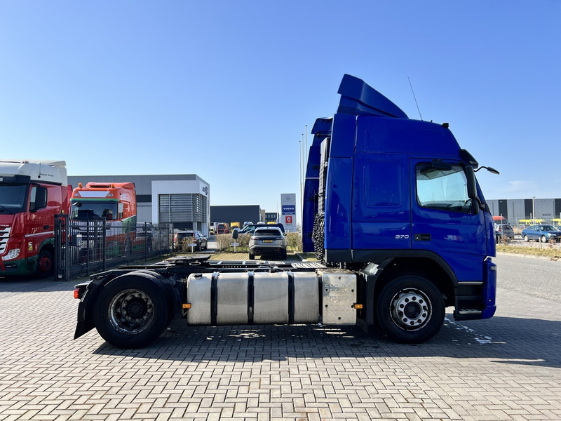 Volvo FM 370 4x2 trekker Globetrotter / Euro 5 /NEW TUV - وحدة جر: صورة 4 Volvo FM 370 4x2 trekker Globetrotter / Euro 5 /NEW TUV - وحدة جر: صورة 4