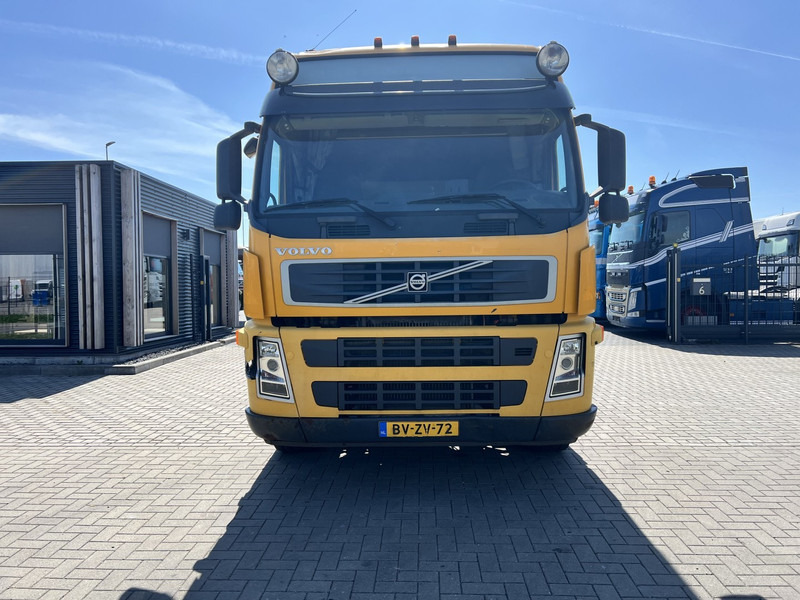 Volvo FM480 6X2 containersysteem Globetrotter / NCH systeem / 10 Tyres - شاحنة - نظام الكابلات: صورة 2 Volvo FM480 6X2 containersysteem Globetrotter / NCH systeem / 10 Tyres - شاحنة - نظام الكابلات: صورة 2