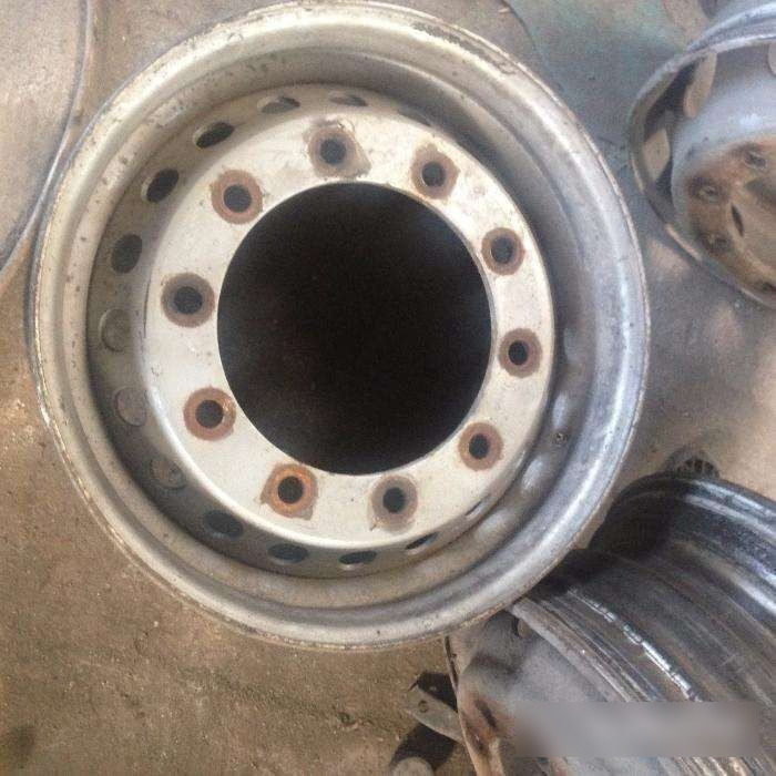 Alcoa Jante fier / aluminiu pentru autotractoare sau semiremorci 22,5 - الجنوط - شاحنة: صورة 3 Alcoa Jante fier / aluminiu pentru autotractoare sau semiremorci 22,5 - الجنوط - شاحنة: صورة 3