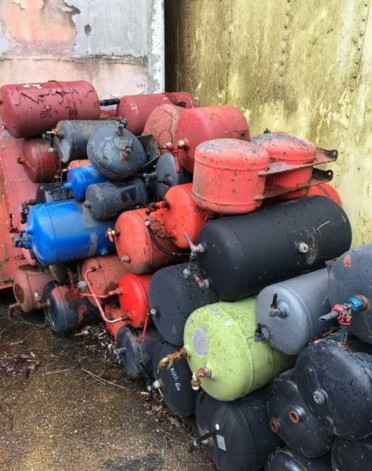 Butelii camion , cap tractor , semiremorca din dezmembrari DAF TGA - أجزاء الفرامل - شاحنة: صورة 2 Butelii camion , cap tractor , semiremorca din dezmembrari DAF TGA - أجزاء الفرامل - شاحنة: صورة 2