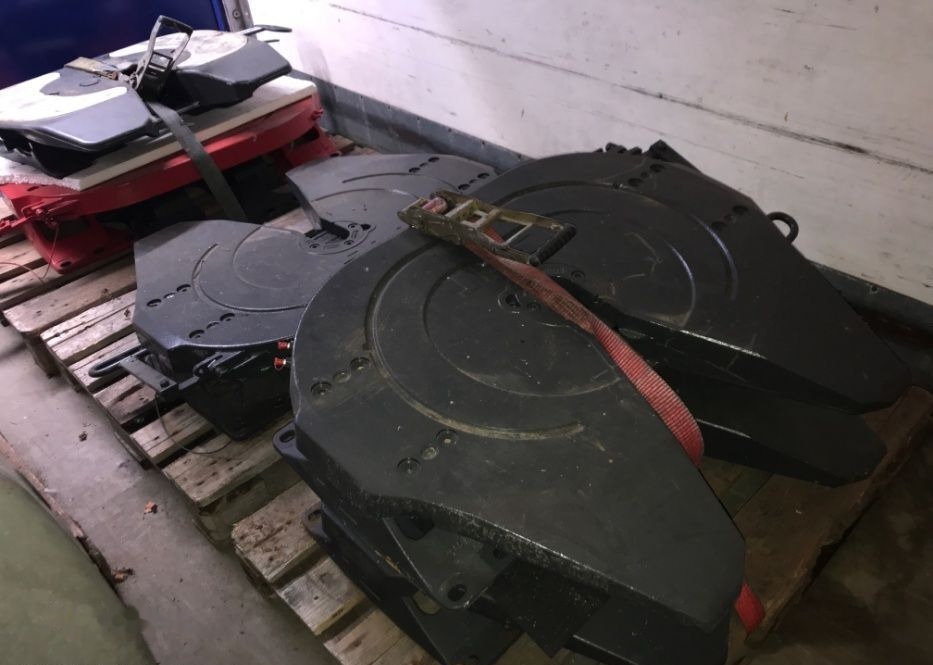 DAF XF truck - وصلة العجلة الخامسة - شاحنة: صورة 3 DAF XF truck - وصلة العجلة الخامسة - شاحنة: صورة 3