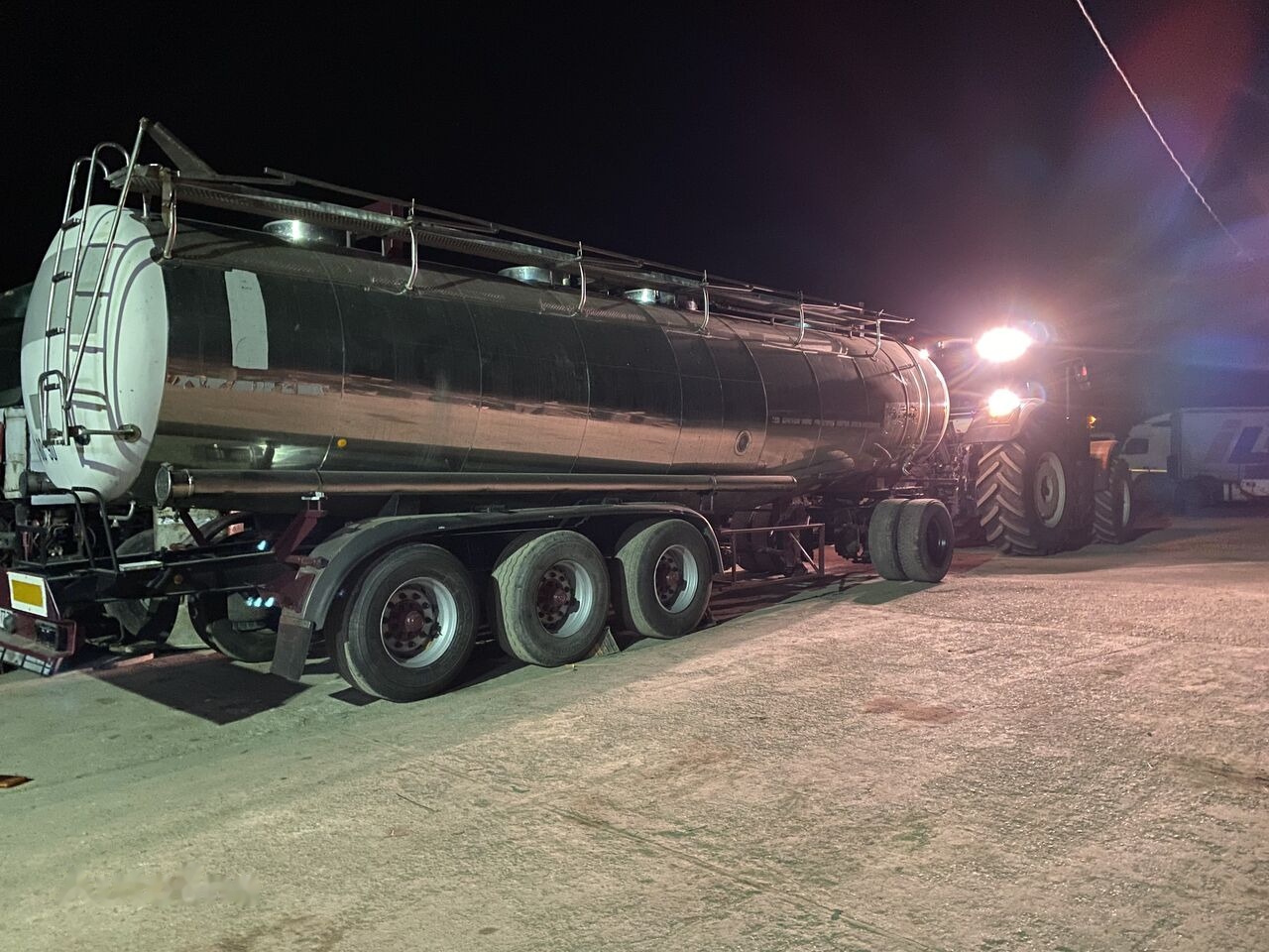 Dolly remorcare PERIDOC Tractor AgroLand DOLLY Schmitz Rotos - قطع غيار - عربة مقطورة: صورة 2 Dolly remorcare PERIDOC Tractor AgroLand DOLLY Schmitz Rotos - قطع غيار - عربة مقطورة: صورة 2