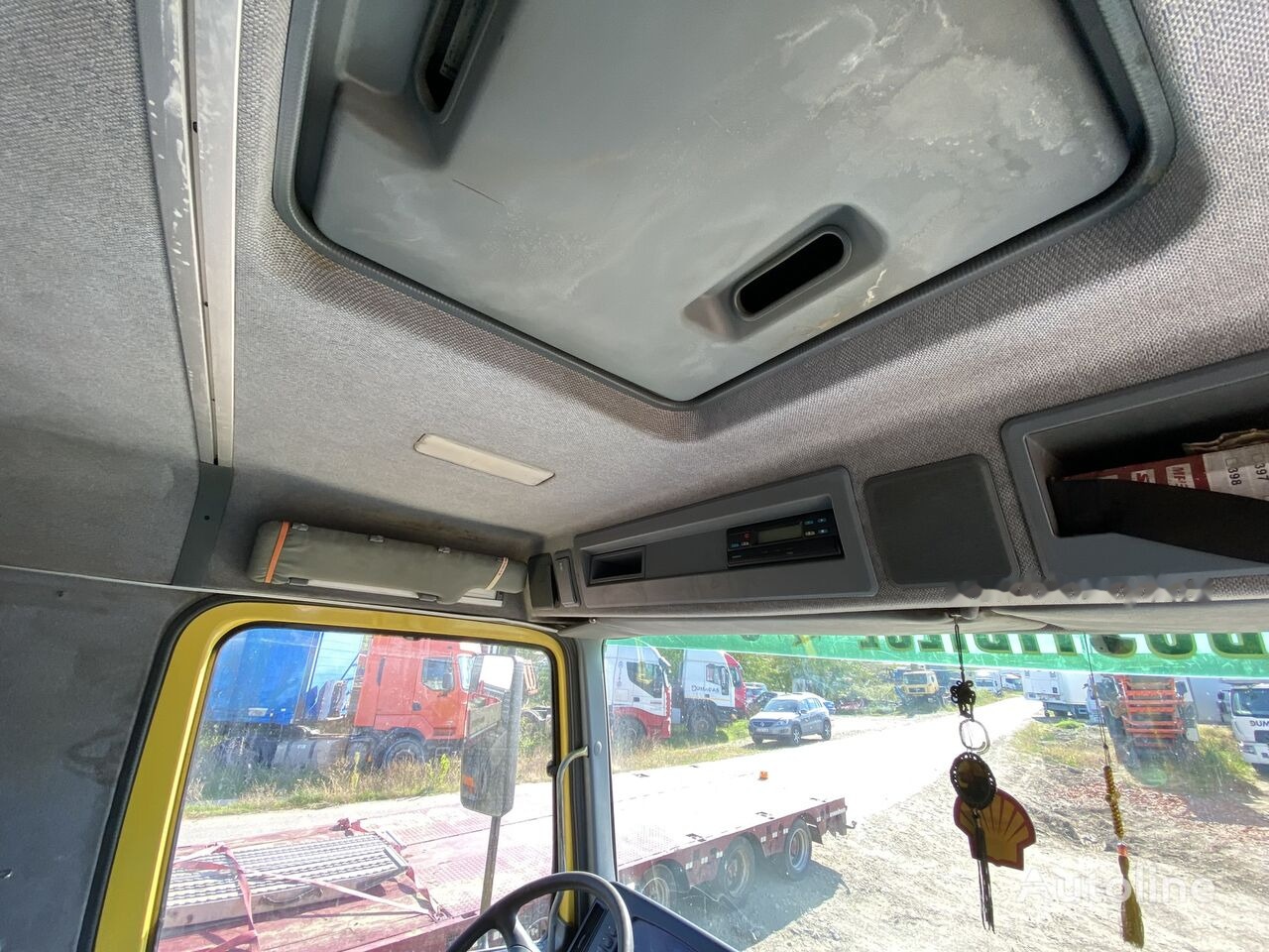 شاحنات مسطحة, شاحنة كرين Mercedes-Benz Actros MP1: صورة 13
