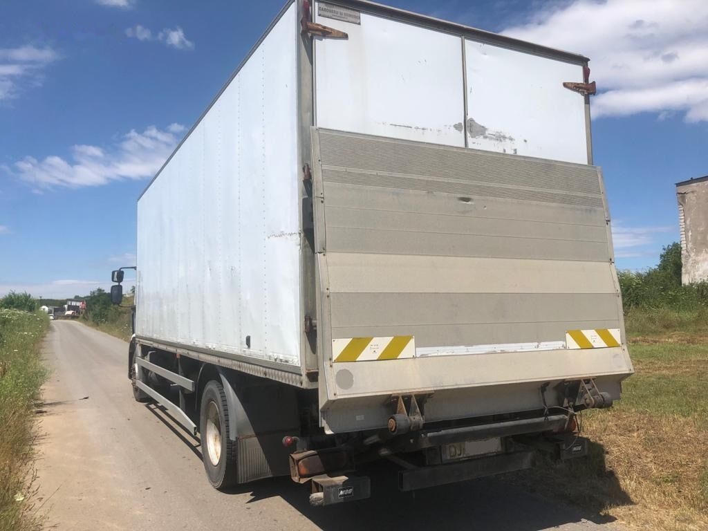 Renault DXI 280 12 T - unic proprietar - - شاحنة مقفلة: صورة 5 Renault DXI 280 12 T - unic proprietar - - شاحنة مقفلة: صورة 5