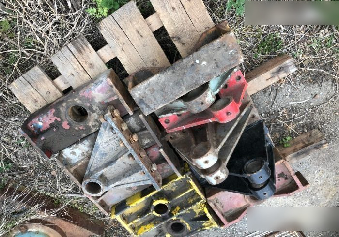 Suporti cilindru basculare - قطع غيار - عربة مقطورة: صورة 2 Suporti cilindru basculare - قطع غيار - عربة مقطورة: صورة 2