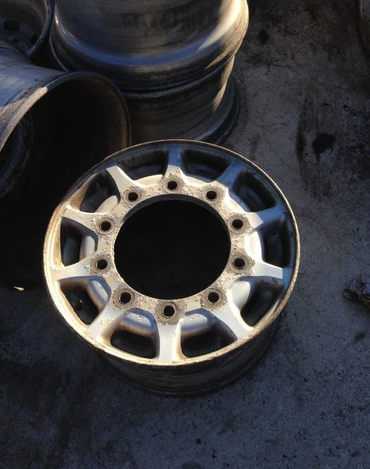 Vand jante aluminiu/tabla pentru camioane/ remorci - الجنوط - شاحنة: صورة 4 Vand jante aluminiu/tabla pentru camioane/ remorci - الجنوط - شاحنة: صورة 4