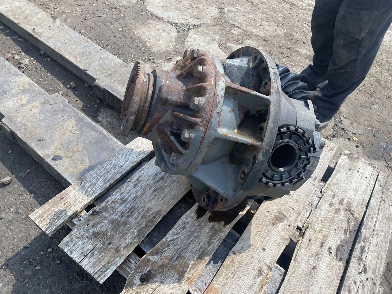 Volvo lock, rear axle assembly : GRUP FH FM FL ALL RATIO truck - صندوق التروس التفاضلية - شاحنة: صورة 2 Volvo lock, rear axle assembly : GRUP FH FM FL ALL RATIO truck - صندوق التروس التفاضلية - شاحنة: صورة 2