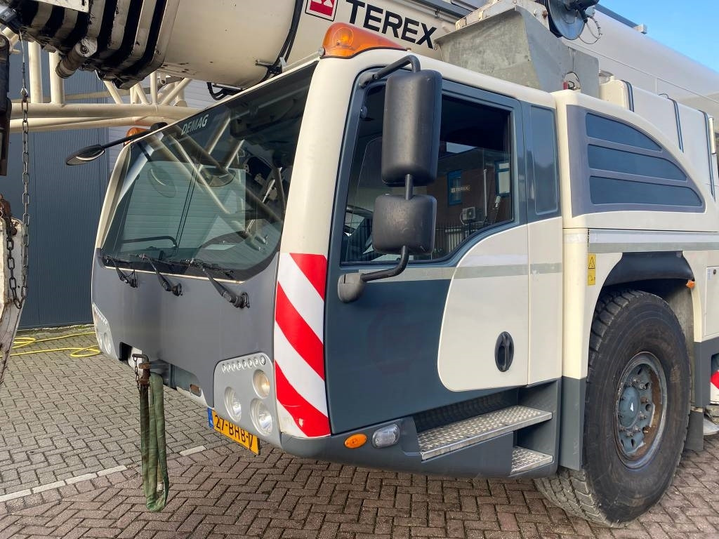 رافعة لجميع التضاريس Terex Explorer 5800: صورة 18