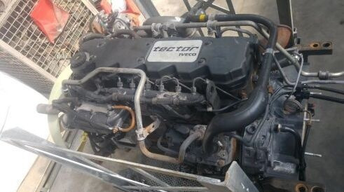 IVECO F4AE3681A IVECO EUROCARGO F4AE3681A truck - محرك - شاحنة: صورة 2 IVECO F4AE3681A IVECO EUROCARGO F4AE3681A truck - محرك - شاحنة: صورة 2