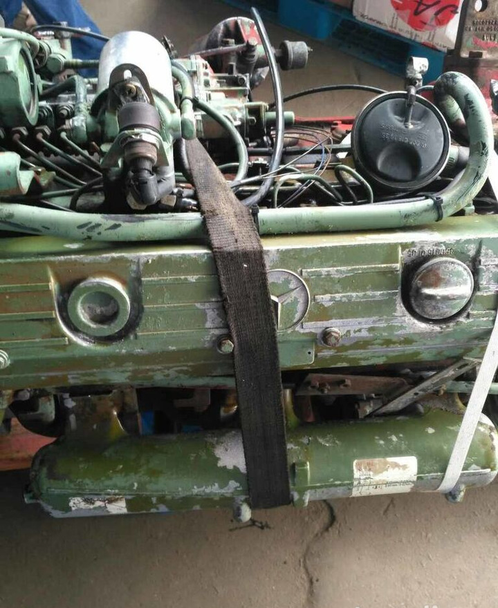 Mercedes-Benz OM366A 170 E2 Mercedes-Benz 814 - محرك - شاحنة: صورة 1 Mercedes-Benz OM366A 170 E2 Mercedes-Benz 814 - محرك - شاحنة: صورة 1