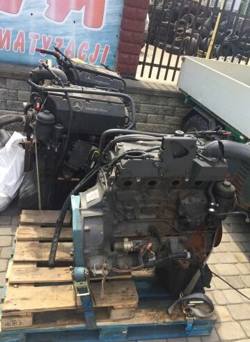 Mercedes-Benz OM904LA   Mercedes-Benz truck - محرك - شاحنة: صورة 1 Mercedes-Benz OM904LA   Mercedes-Benz truck - محرك - شاحنة: صورة 1